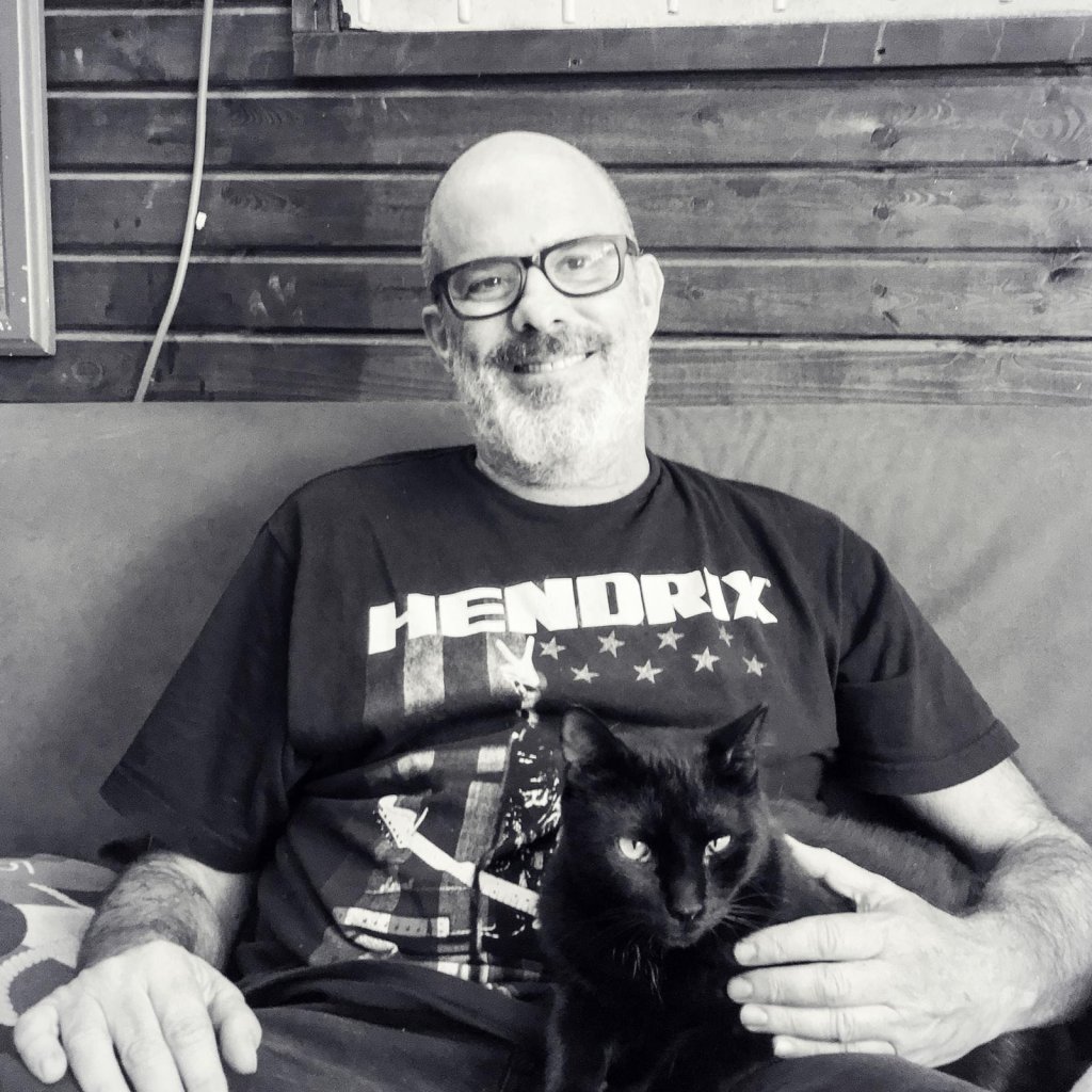 קוסמים צבאיים, כולל במיל, אנא עבור&nbsp;לדום.